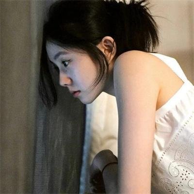 尤莉亚老师的红线